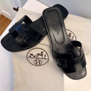 Hermes Oran Black Leather Sandals